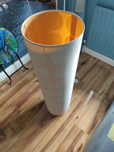 Floor lamp