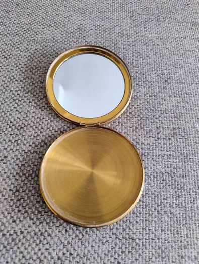 Vintage ladies vanity mirror An Irish Jaunting Car made in England brass and solid hinge and not polished circa 1960's FREE STANDARD POSTAGE INCLUDED