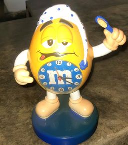 M&M clock 27cm