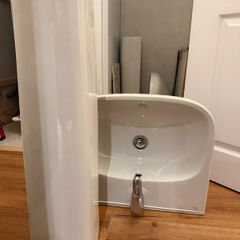 2 NEW Bathroom Sinks & Pedestals (Pair available with taps)