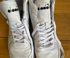 sneakers Diadora size 7 UK