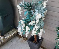 artificial outdoor flowers