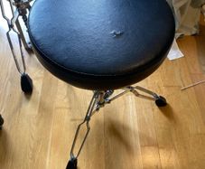Drum throne/stool