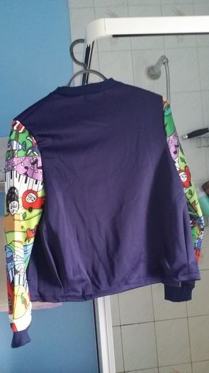 Colorful cartoon sleeves with navy color
