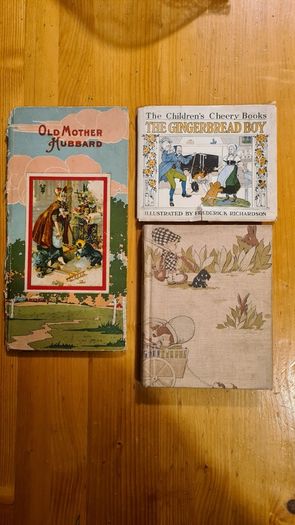 Children's Books. 1x Old Mother Hubbard. 2 X The Gingerbread Man. 3x The Childs Garden Of Verse. By Robert Louis Stevenson Illustrated.