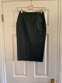 Atmosphere black midi skirt