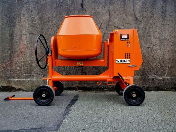 Cement mixer