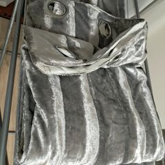 Silver grey ring top curtians 66x72
