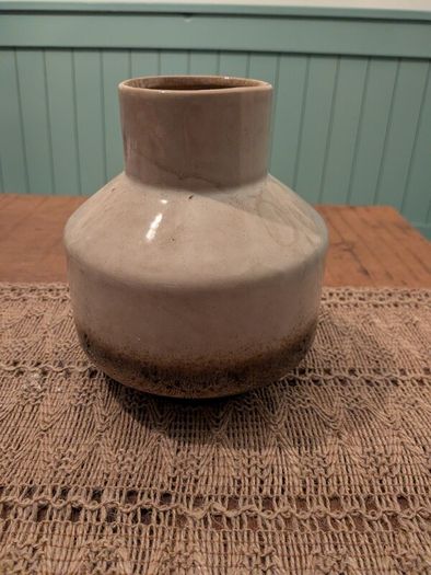 Ceramic Vase (16cm high)