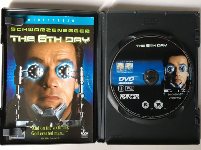 The 6th Day [2000] Arnold Schwarzenegger, Tony Goldwyn, Michael Rapaport, Michael Rooker, Sarah Wynter & Robert Duvall [Movie DVD]