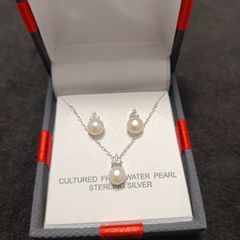 Silver chain with 925 sterling silver earrings