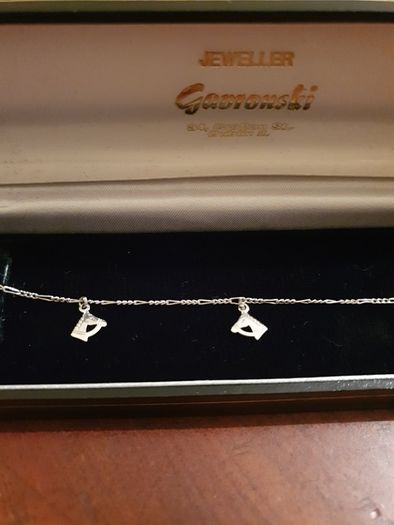 Silver horse head charm bracelet