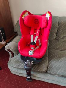 Cybex Sirona Car Seat & ISOFIX Base - Red