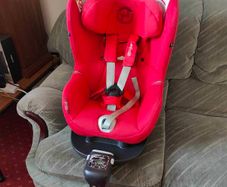 Cybex Sirona Car Seat & ISOFIX Base - Red