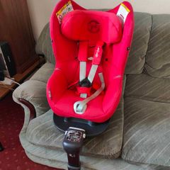 Cybex Sirona Car Seat & ISOFIX Base - Red