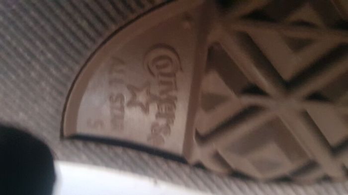Converse Hi-Top Trainers Size 5