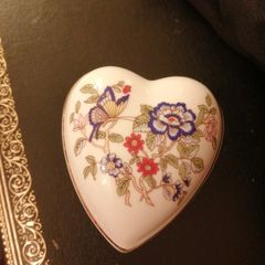 Porcelain Tara tinker box