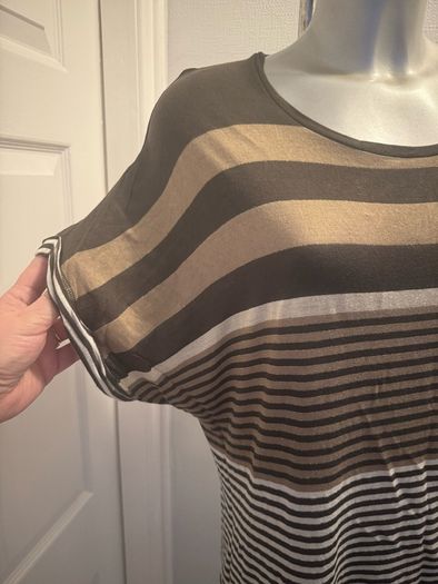 Autograph khaki/gold top size UK14/16 EU42/44 Postage included