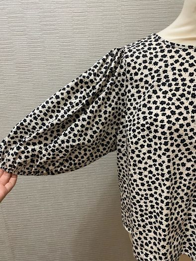 floral blouse