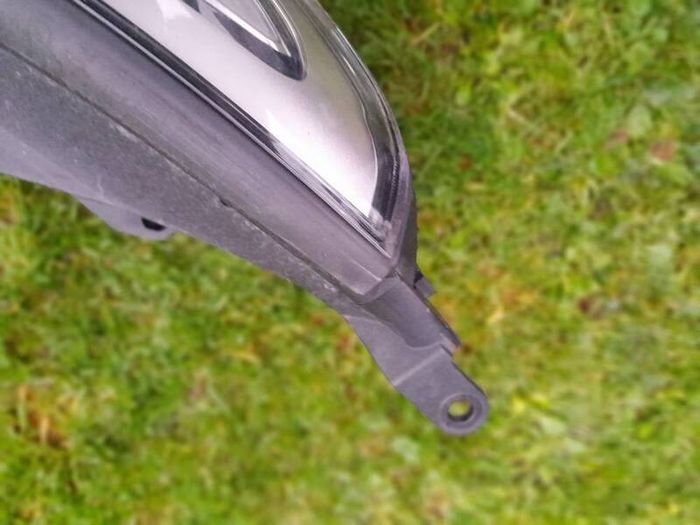 2 Genuine Hyundai i30 Halogen Headlights