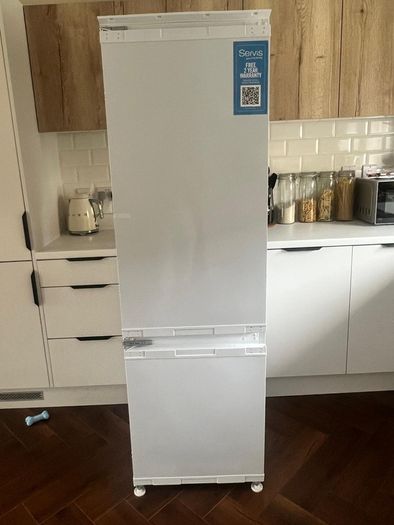 Fridge freezer