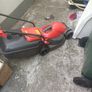 electric lawnmower Image 3
