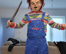 Meduim chucky costume