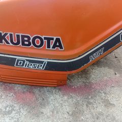 Two Kubota bonnets x 2