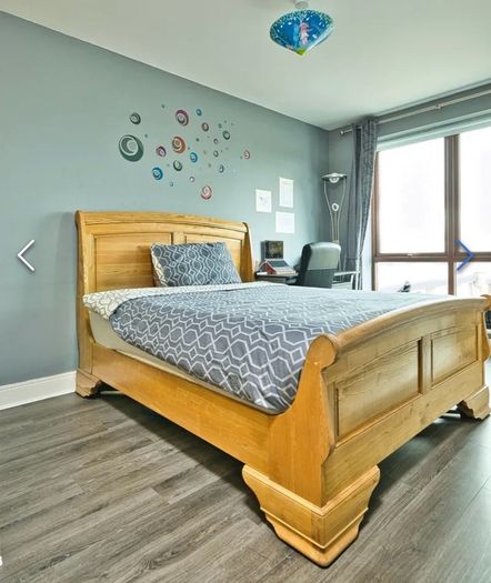 Oak Bed