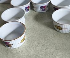 Royal Worcester Evesham, 6 X Ramekins