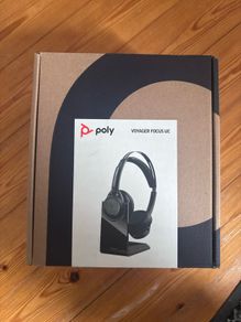 Poly Voyager Focus UC B825