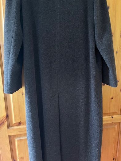 Apriori Long Virgin And Mohair Wool Coat- Luxury brand..  Elegant & Classic. Size Gb 12 / Medium.  Excellent Condition. Stunning.