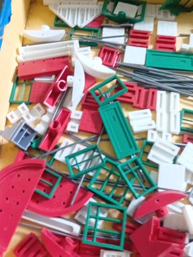 Vintage Childrens Building Set