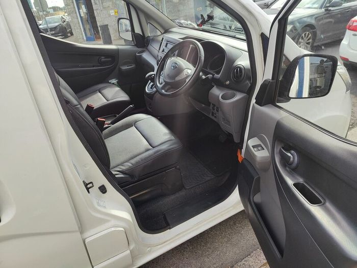 Nissan NV200 2021