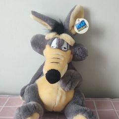 Vintage Wile E. Coyote plush toy by Playmakers