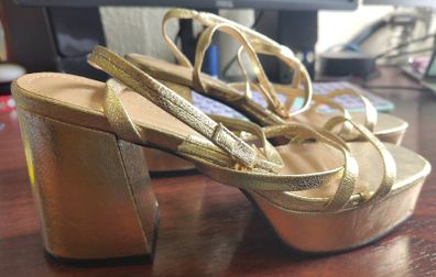 Simply Be Gold Sandals (Size 6)