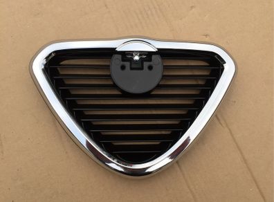 Radiator Grille (Alfa Romeo 164)