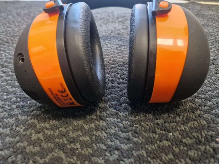 Bluetooth ear defender