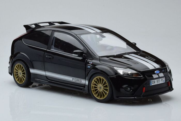 Ford Focus RS mk2 Le Mans Edition 2010 - New in Box - 1/18 - Minichamps