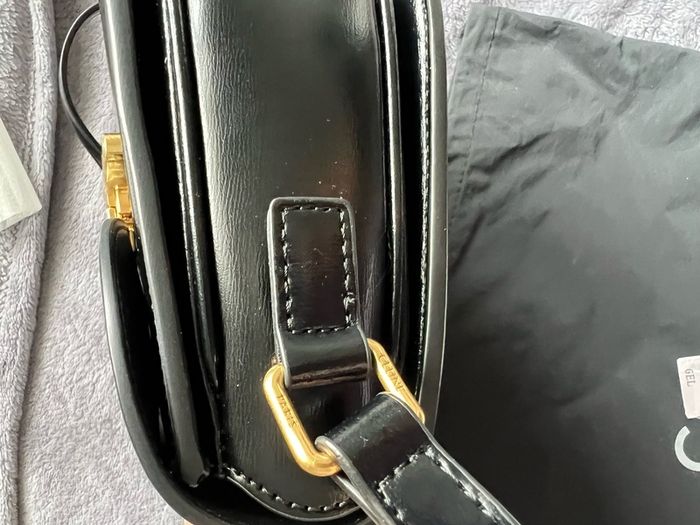 Ladies leather Bag