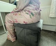 Storage stool / chair with storage