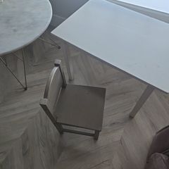 table and chairs