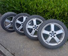 Ford Original 17 Inch Alloys 5x108 | 2 Very Good Tyres | 205/50ZR17