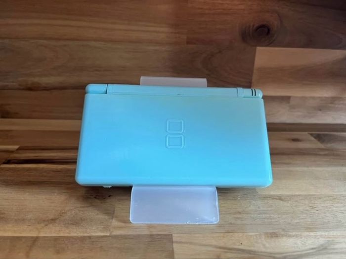 Nintendo Ds Lite blue (please read)