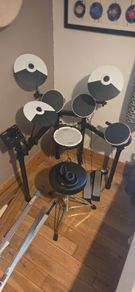 Roland TD-02KV Player Pack w/Stool, Sticks + Headphones
