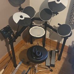 Roland TD-02KV Player Pack w/Stool, Sticks + Headphones