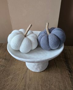Knitted Halloween pumpkins