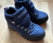 Boys boots