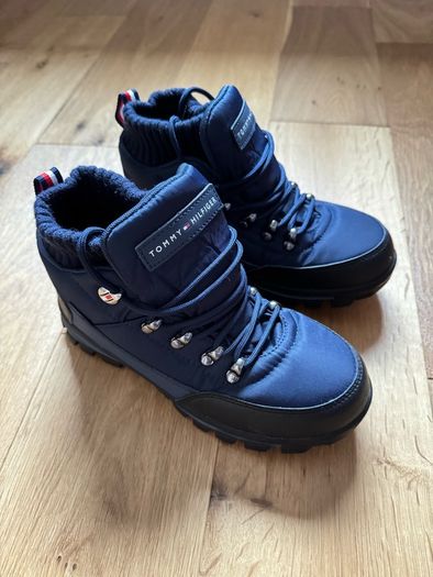 Boys boots