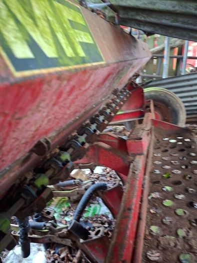Corn drill m f